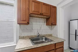 315 18th Street 2, Paterson, NJ 07524 - Photo 8