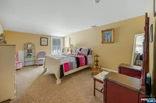 88 Chestnut Ridge Rd, Saddle River, NJ 07458 - Photo 36