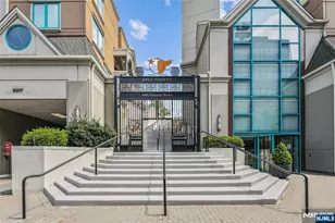 600 Harbor Blvd 926, Weehawken, NJ 07086 - Photo 24