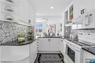 600 Harbor Blvd 926, Weehawken, NJ 07086 - Photo 10