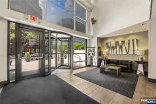 600 Harbor Blvd 926, Weehawken, NJ 07086 - Photo 18