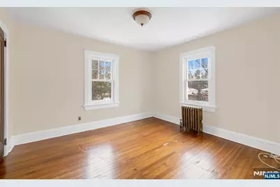 145 Cleveland Avenue, Hasbrouck Heights, NJ 07604 - Photo 24