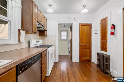 145 Cleveland Avenue, Hasbrouck Heights, NJ 07604 - Photo 16