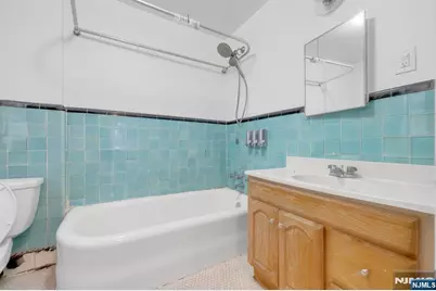 145 Cleveland Avenue, Hasbrouck Heights, NJ 07604 - Photo 30