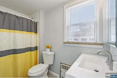 211 Newark Avenue, Bloomfield, NJ 07003 - Photo 18