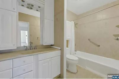 6 Horizon Road 1508 #1508, Fort Lee, NJ 07024 - Photo 34