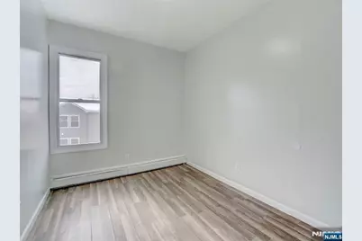 45 N 14th Street 8 #8, East Orange, NJ 07017 - Photo 4