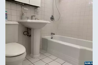 6515 Boulevard E 2 J #2 J, West New York, NJ 07093 - Photo 10