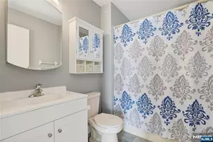 1314 Persimmon Ct, Mahwah, NJ 07430 - Photo 10