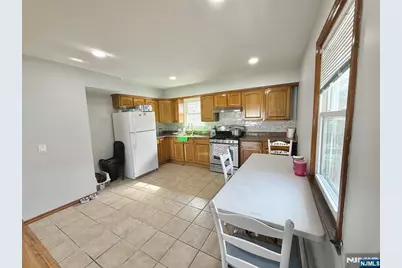 30 Cottage Place 2 #2, Garfield, NJ 07026 - Photo 4