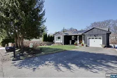 131 Lakeside Boulevard, Oakland, NJ 07436 - Photo 2