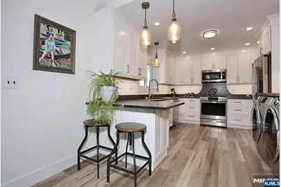 131 Lakeside Boulevard, Oakland, NJ 07436 - Photo 8