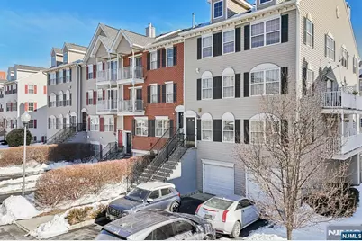 246 Matthews Drive 246 #246, Newark, NJ 07103 - Photo 6