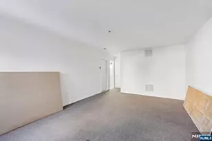 246 Matthews Dr 246, Newark, NJ 07103 - Photo 34