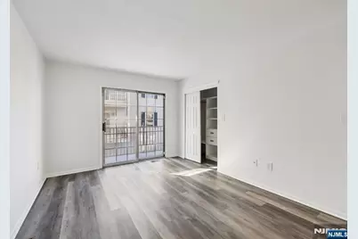 246 Matthews Drive 246 #246, Newark, NJ 07103 - Photo 24