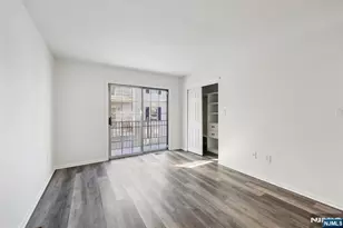 246 Matthews Dr 246, Newark, NJ 07103 - Photo 24