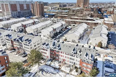 246 Matthews Drive 246 #246, Newark, NJ 07103 - Photo 48