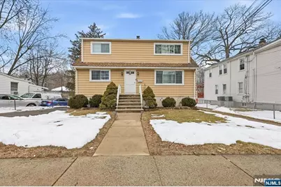 42 Bergen Boulevard, Woodland Park, NJ 07424 - Photo 1
