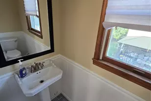 192 Hackensack Street E, East Rutherford, NJ 07073 - Photo 10