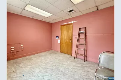 135 Paris Avenue First Floor #First Floor, Northvale, NJ 07647 - Photo 8