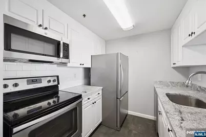 65 2nd Street 1006 #1006, Jersey City, NJ 07302 - Photo 12