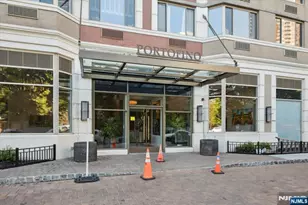 65 2nd Street 1006, Jersey City, NJ 07302 - Photo 36