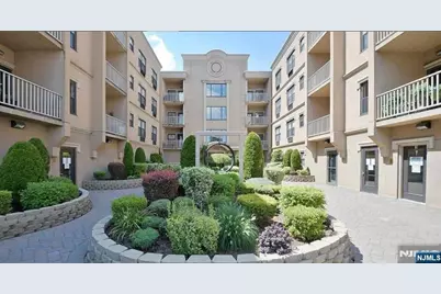 8915 Bergenwood Avenue 61 #61, North Bergen, NJ 07047 - Photo 2
