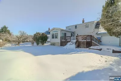 44 South Drive, Rochelle Park Township, NJ 07662 - Photo 2