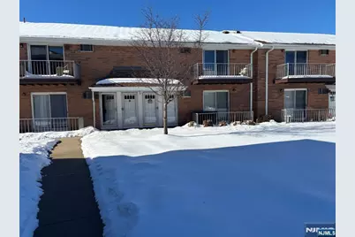 15 Cottage Street 19 3A #19 3A, Midland Park, NJ 07432 - Photo 1