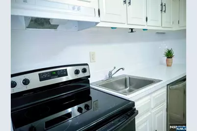 15 Cottage Street 19 3A #19 3A, Midland Park, NJ 07432 - Photo 20