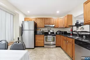 839 Valley Street B, Union Township, NJ 07088 - Photo 4