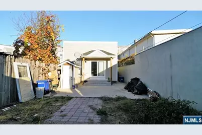 402 N 3rd Street, East Newark, NJ 07029 - Photo 2