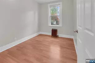 32 Dodd St, East Orange, NJ 07017 - Photo 8