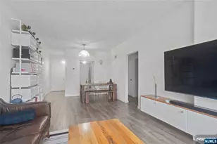 318 38th Street 407, Union City, NJ 07087 - Photo 2