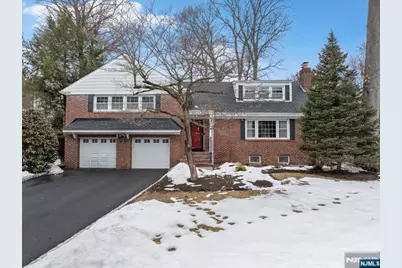 922 Wildwood Road, Oradell, NJ 07649 - Photo 2