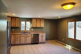 44 Chamberlain Ave 2nd Floor, Elmwood Park, NJ 07407 - Photo 4