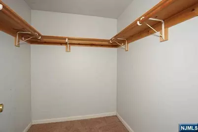 44 Chamberlain Avenue 2nd Floor #2nd Floor, Elmwood Park, NJ 07407 - Photo 12