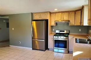 44 Chamberlain Ave 2nd Floor, Elmwood Park, NJ 07407 - Photo 6