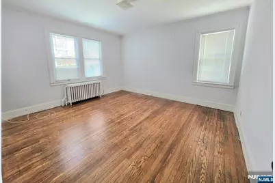 465 Oakdene Avenue 2Fl #2FL, Cliffside Park, NJ 07010 - Photo 4