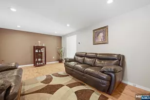 41 Woodland Rd, Bloomfield, NJ 07003 - Photo 4