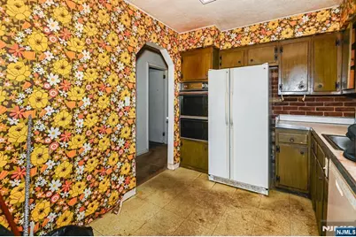 286 Ridgewood Boulevard, Washington Township, NJ 07676 - Photo 16