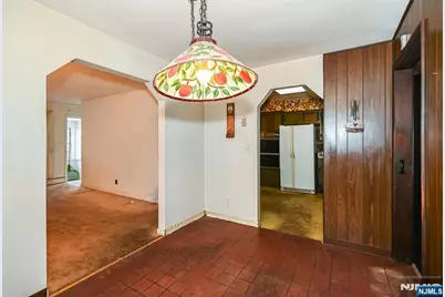 286 Ridgewood Boulevard, Washington Township, NJ 07676 - Photo 10