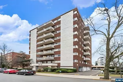 2180 Center Avenue 6E #6E, Fort Lee, NJ 07024 - Photo 1