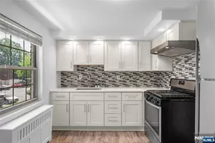 1244 Inwood B, Fort Lee, NJ 07024 - Photo 2