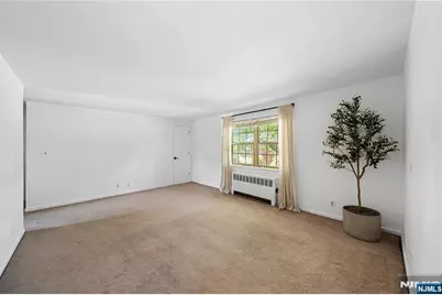 1244 Inwood B #B, Fort Lee, NJ 07024 - Photo 8