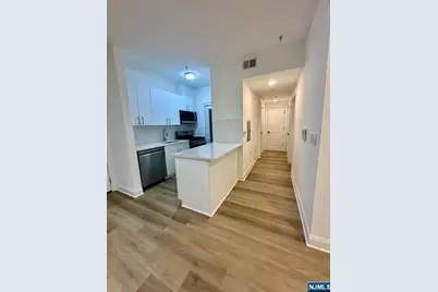 5 Monitor Street 202 #202, Jersey City, NJ 07304 - Photo 2