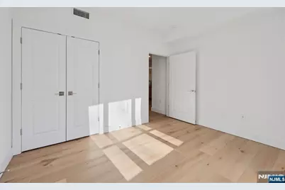 348 Baldwin Avenue 209 #209, Jersey City, NJ 07306 - Photo 16