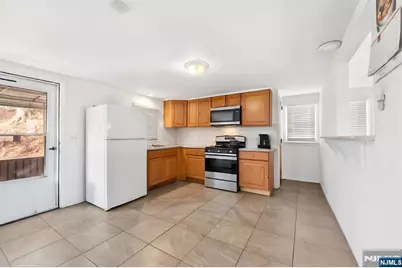 86 Katz Avenue, Paterson, NJ 07502 - Photo 22