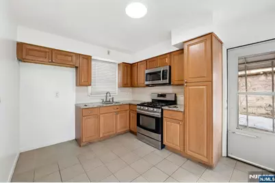 86 Katz Avenue, Paterson, NJ 07502 - Photo 6