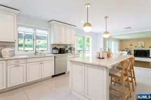 18 Cedar Ct, Closter, NJ 07624 - Photo 10